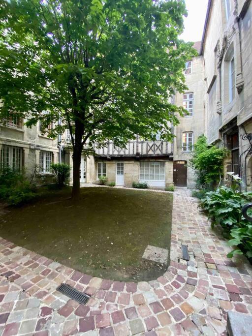 Sublime Appartement Typique Hypercentre Caen Exterior foto