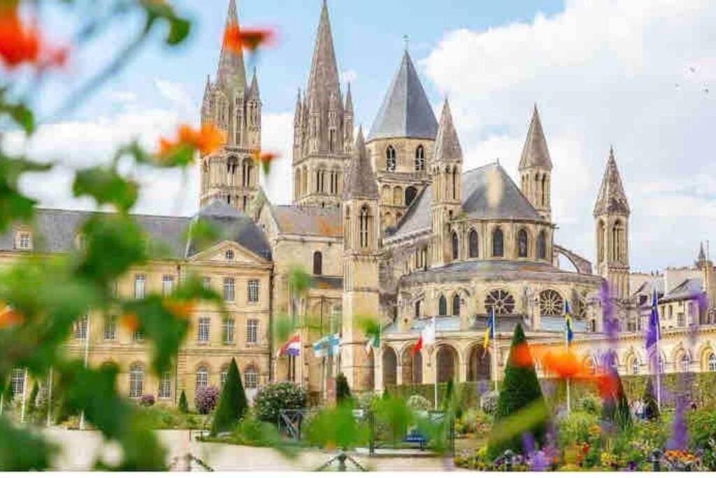 Sublime Appartement Typique Hypercentre Caen Exterior foto